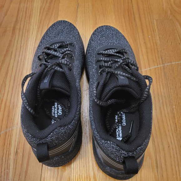 Size 7 Women's Reflective Ortholite Sneakers - Picture 6 of 8